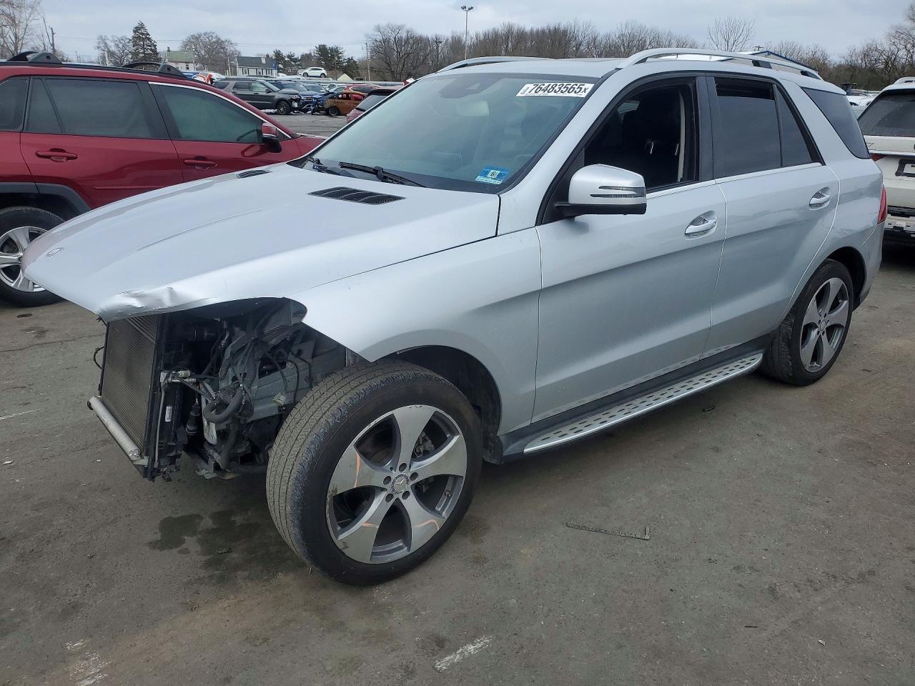 2016 Mercedes-Benz GLE 350, VIN 4JGDA5JB7GA694021 — Перед