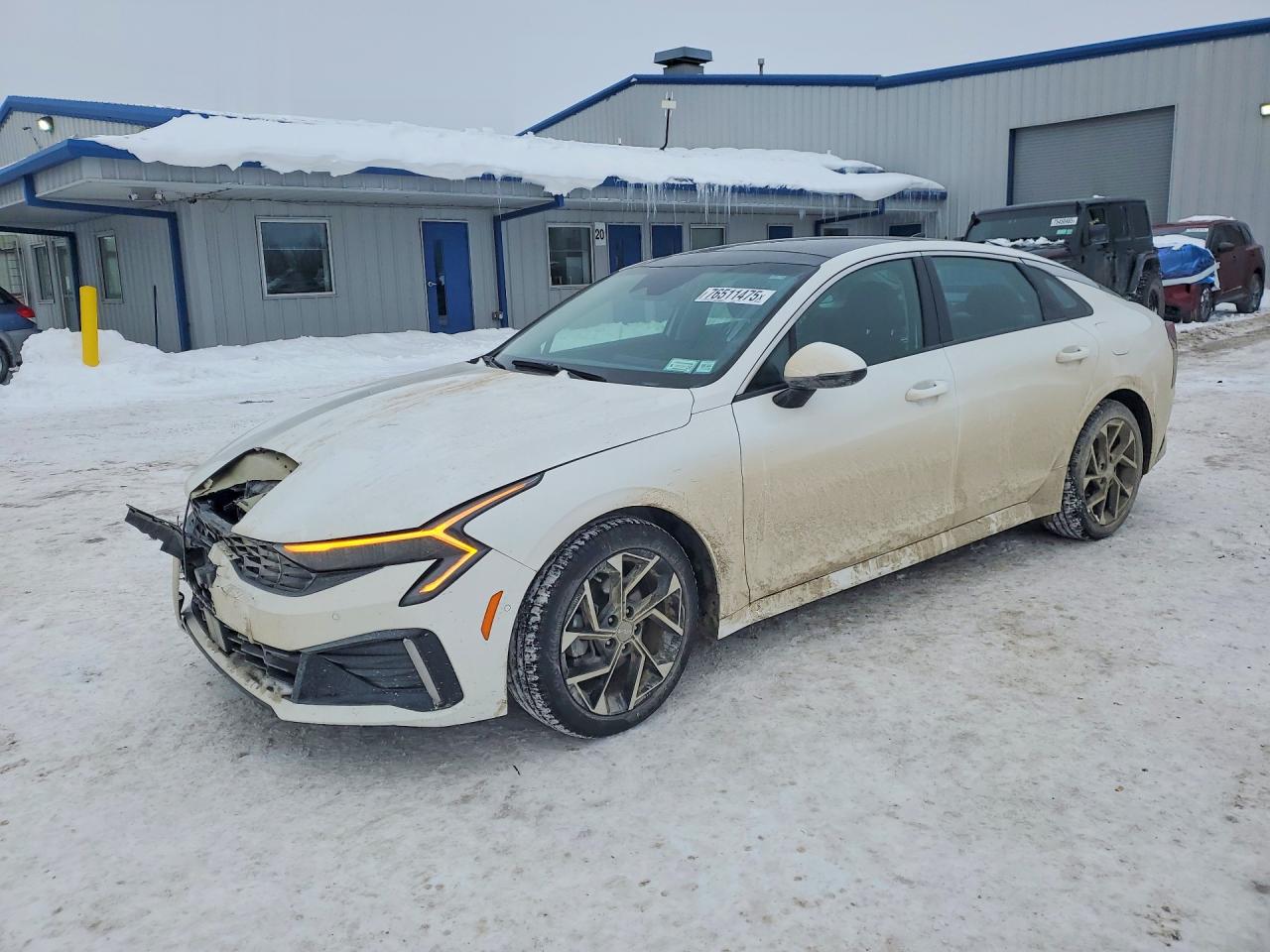 2025 Kia K5 EX, VIN KNAG34J75S5331300 — Перед