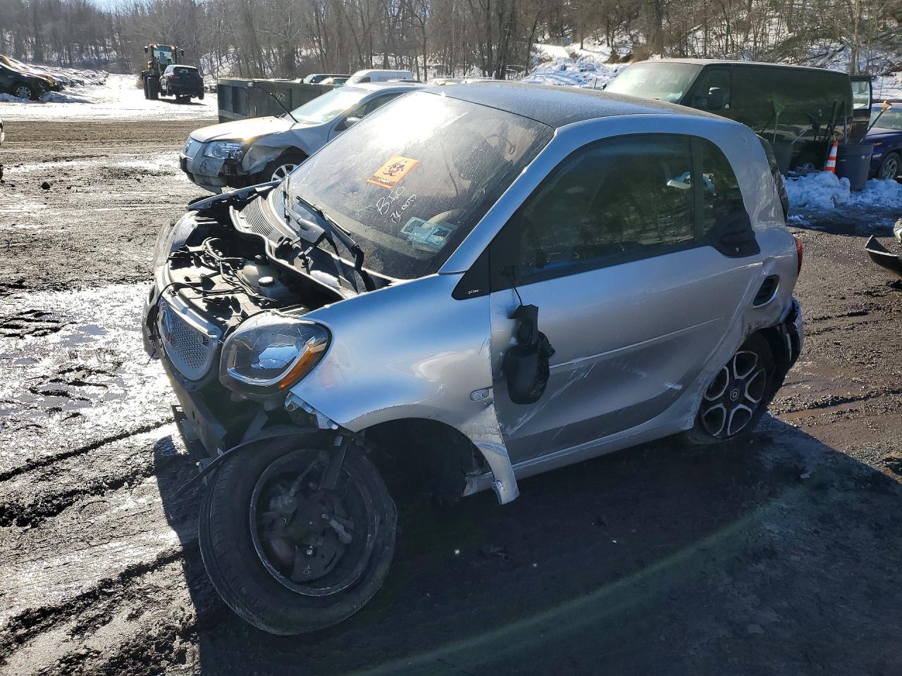 2017 Smart fortwo Pure, VIN WMEFJ5DA8HK175296 — All over