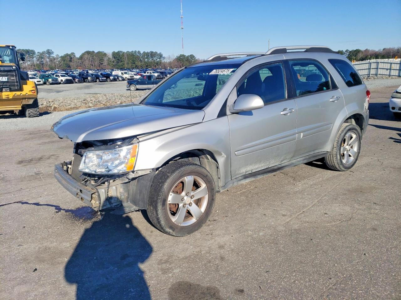 2006 Pontiac Torrent, VIN 2CKDL63F666132135 — Front end