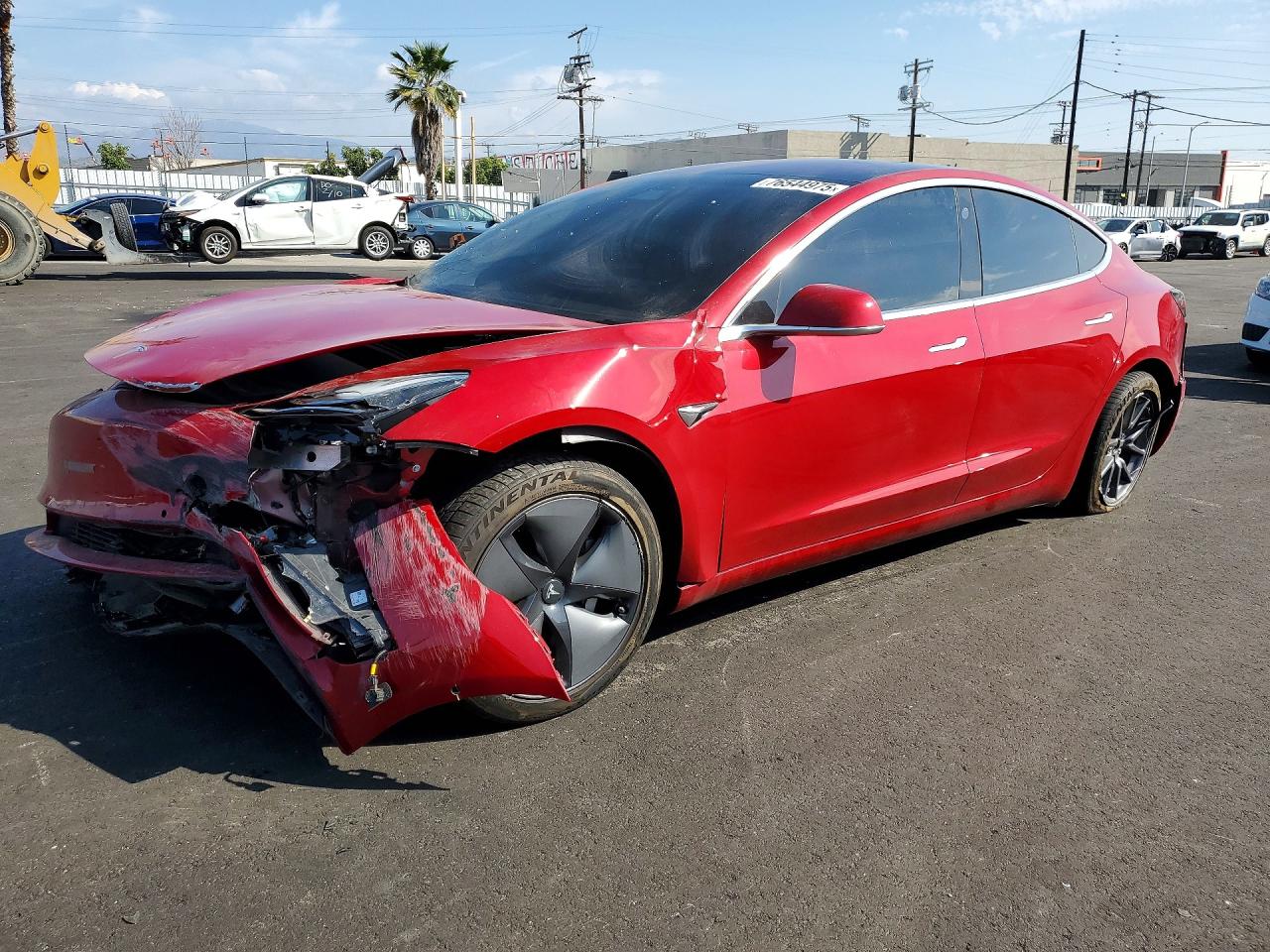 2018 Tesla Model 3 Long Range Battery, VIN 5YJ3E1EA2JF012952 — Front end