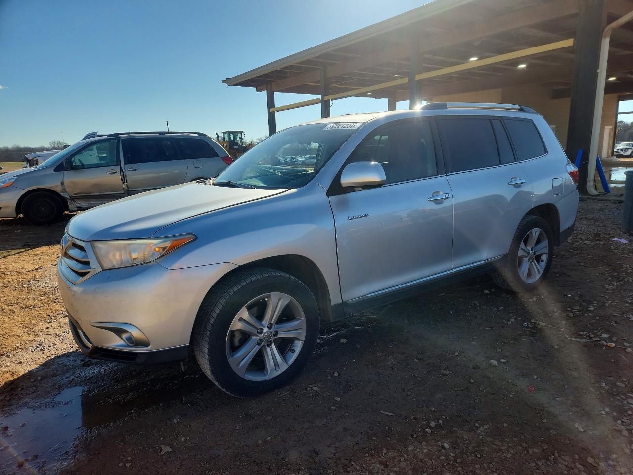 2013 Toyota Highlander Limited, VIN 5TDYK3EH9DS110982 — Side