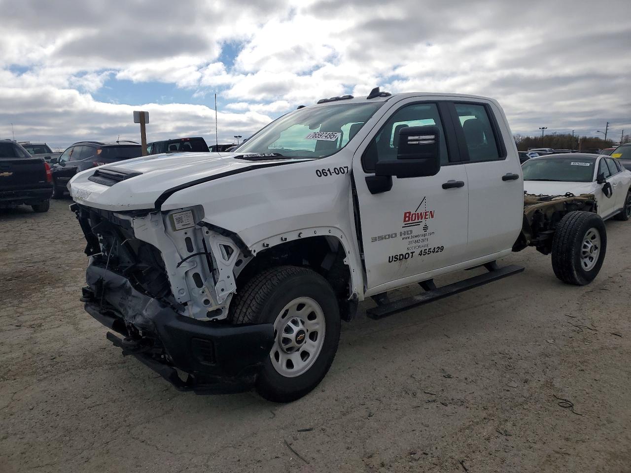 2024 Chevrolet Silverado 3500HD Work Truck, VIN 1GB5YSE74RF325328 — Front end