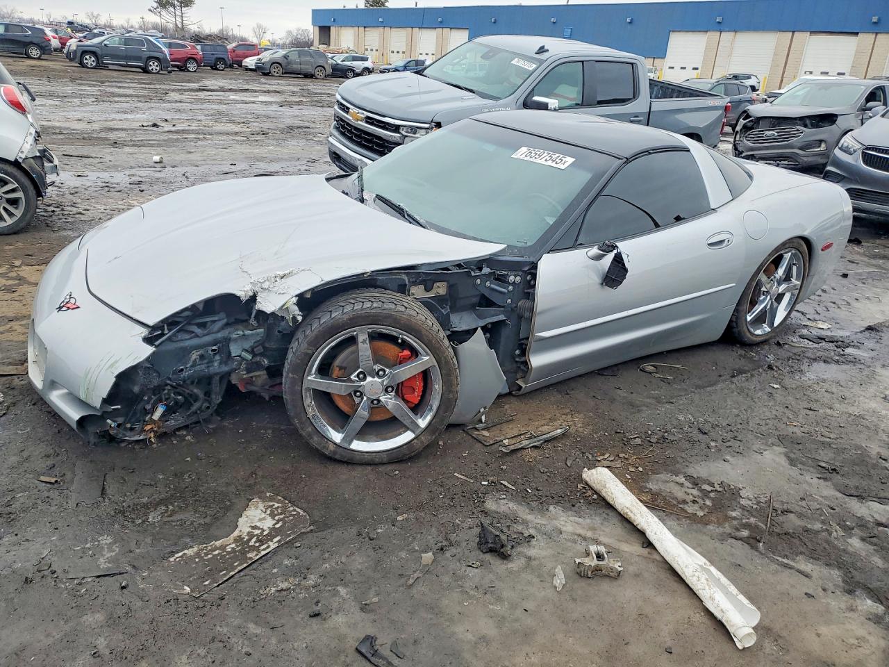 2000 Chevrolet Corvette, VIN 1G1YY22G4Y5103642 — Front end