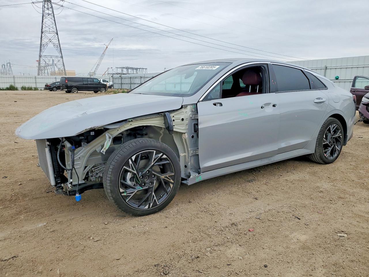 2025 Kia K5 GT-Line, VIN KNAG64J7XS5395503 — Front end