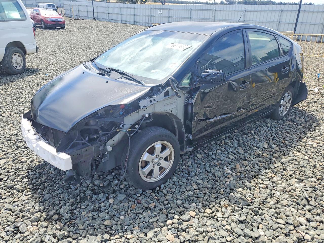 2007 Toyota Prius, VIN JTDKB20U373270902 — Side
