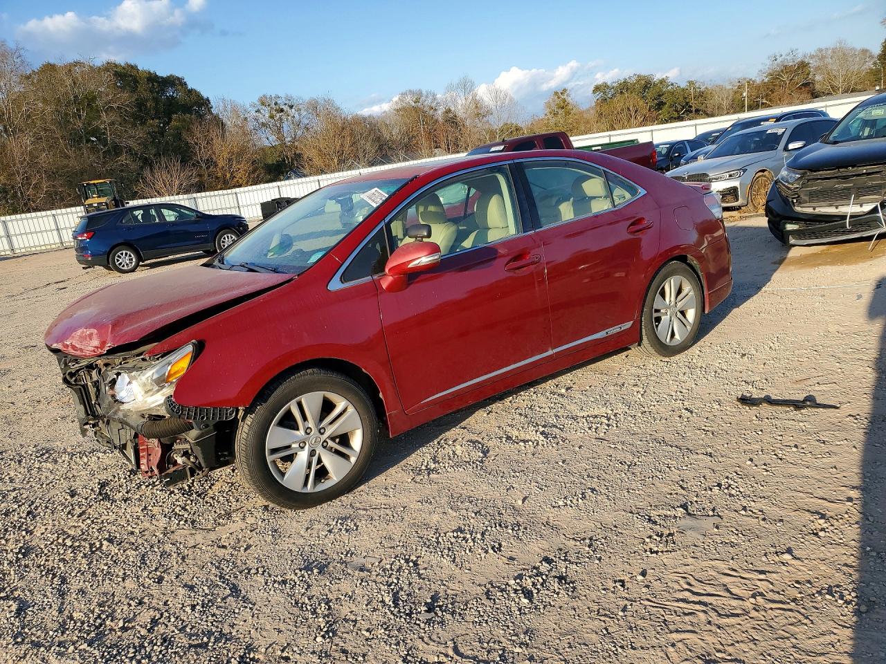 2011 Lexus HS 250h, VIN JTHBB1BAXB2048528 — Перед