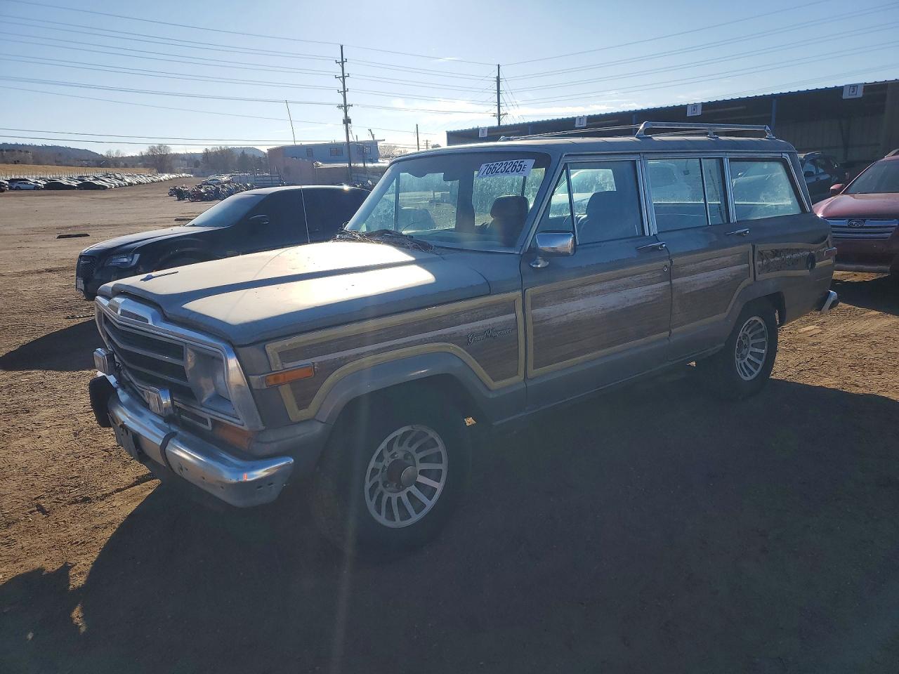 1987 Jeep Grand Wagoneer, VIN 1JCNJ15UXHT006109 — Фото с аукциона