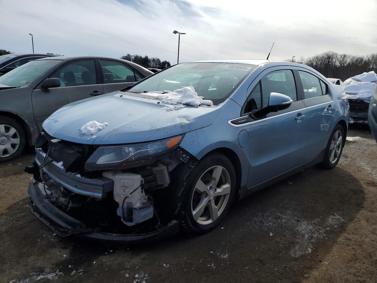 2013 Chevrolet Volt, VIN 1G1RA6E4XDU109866 — Front end