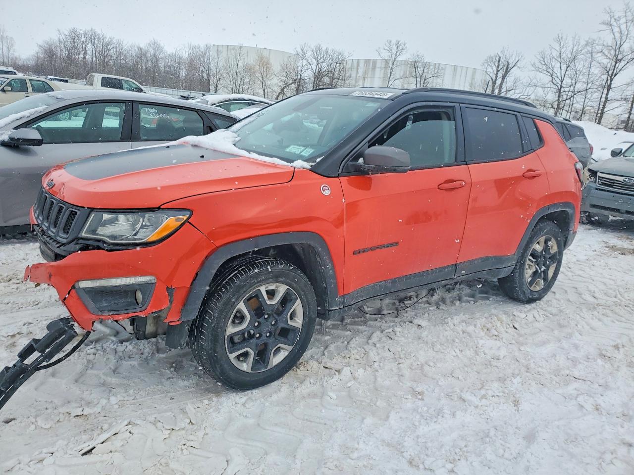 2018 Jeep Compass Trailhawk, VIN 3C4NJDDB1JT199022 — Front end