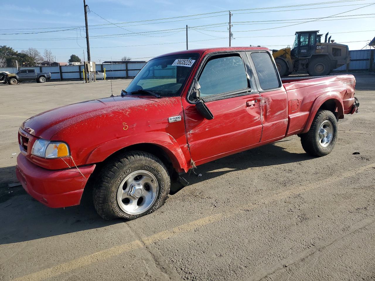 2002 Mazda B-Series SE, VIN 4F4ZR47EX2TM22789 — Бок