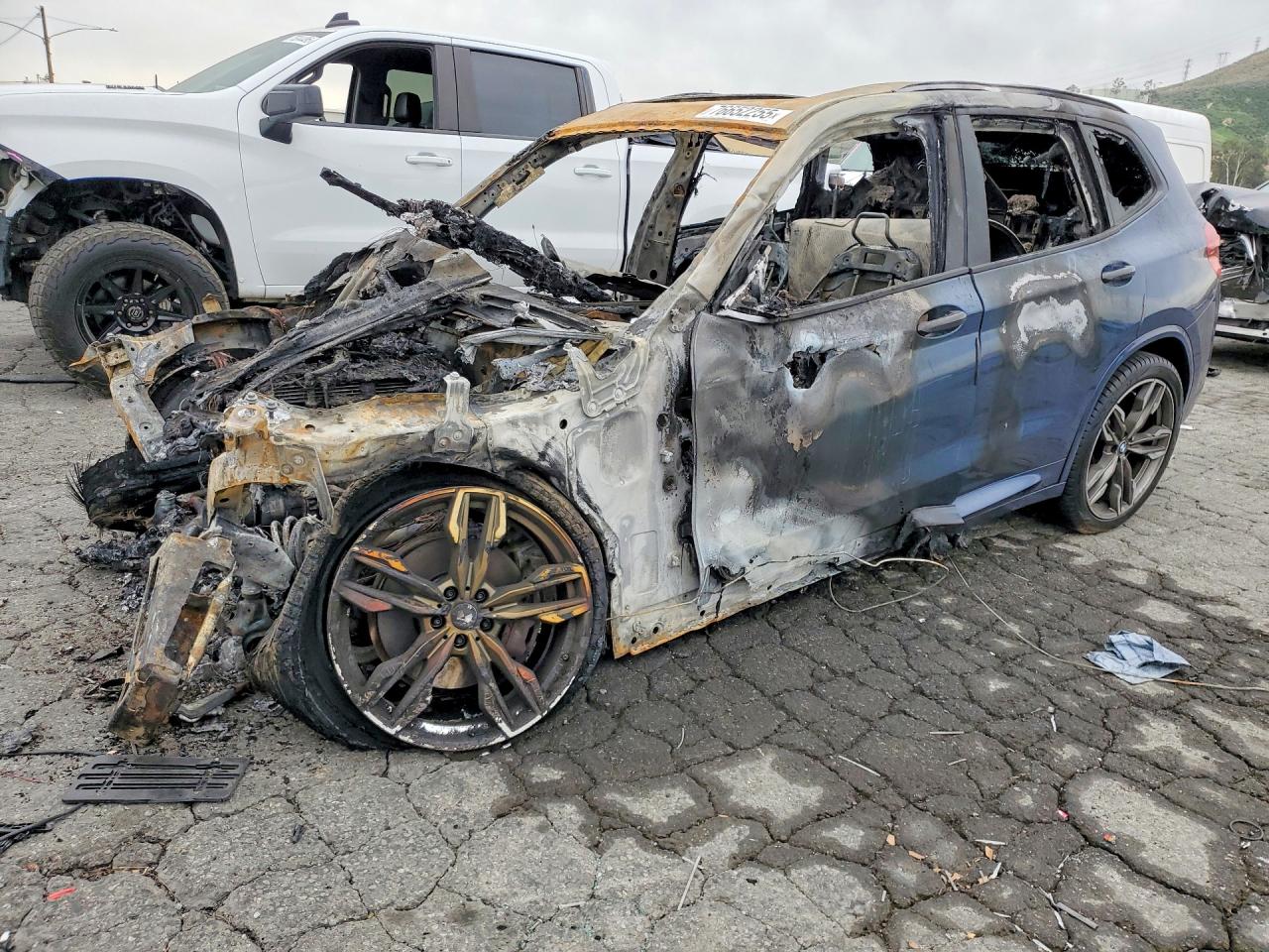 2021 BMW X3 M40i, VIN 5UXTY9C06M9F48304 — Burn