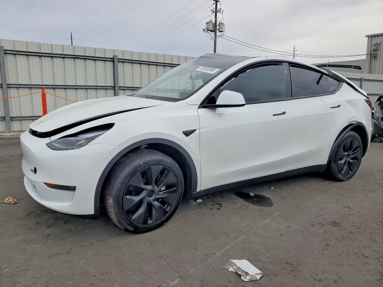 2025 Tesla Model Y Long Range, VIN 7SAYGDED7SF271078 — All over
