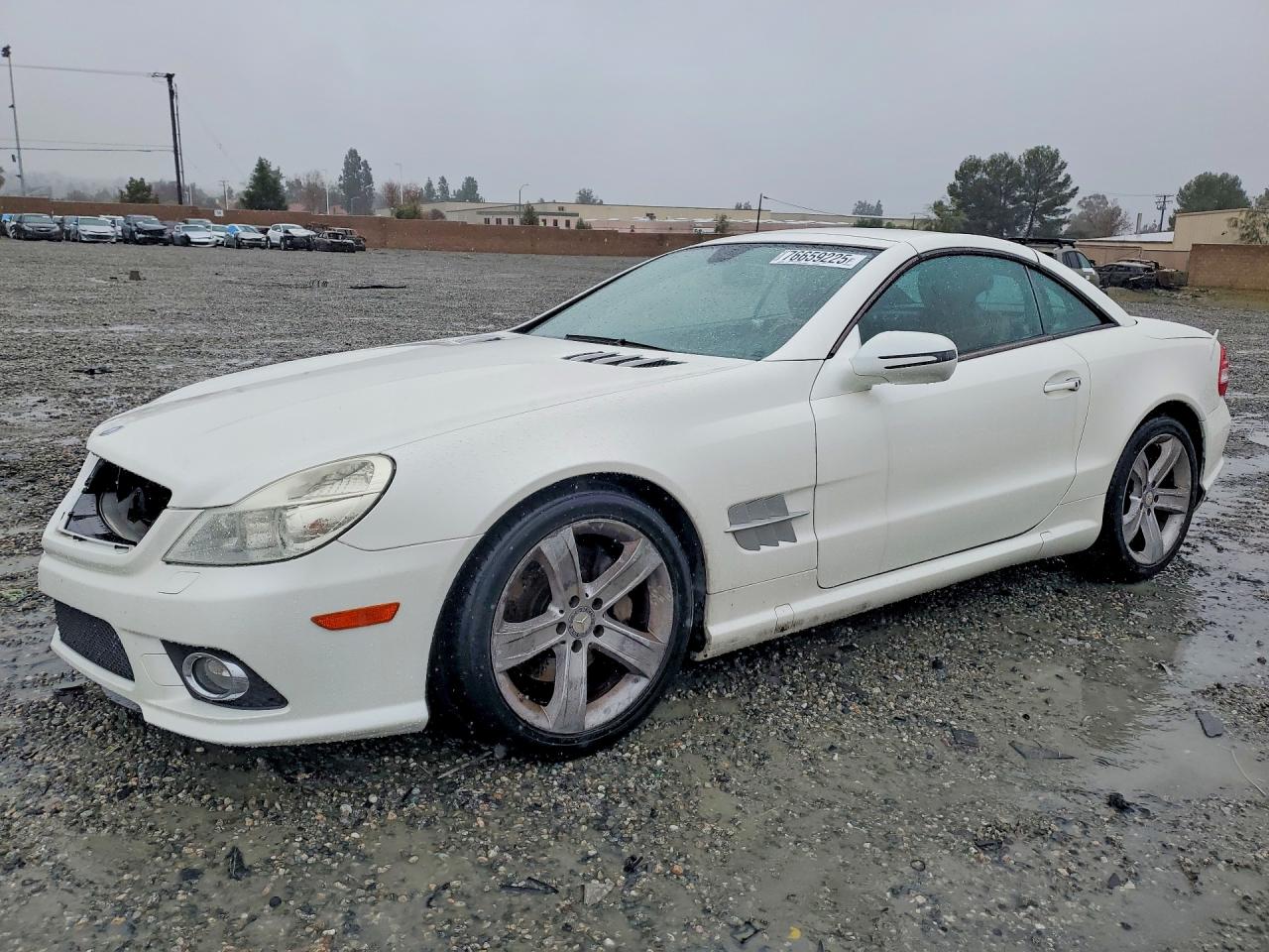 2011 Mercedes-Benz SL 550, VIN WDBSK7BA3BF166884 — Undercarriage