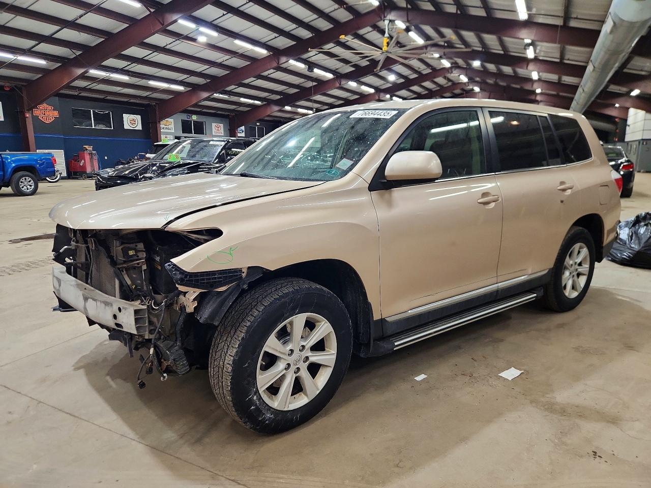 2013 Toyota Highlander, VIN 5TDBK3EH4DS270001 — Front end
