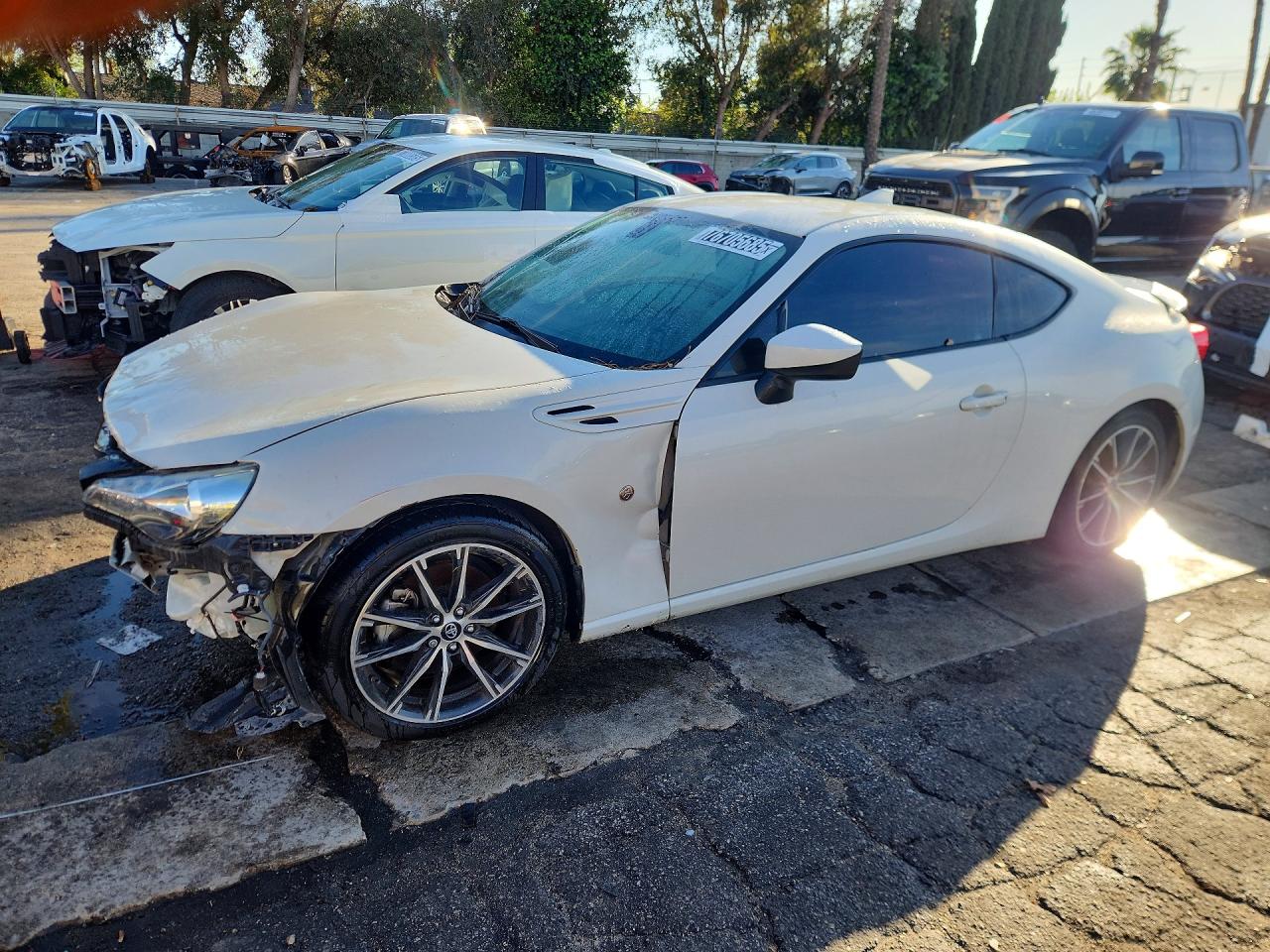 2019 Toyota 86, VIN JF1ZNAA16K8703196 — Front end