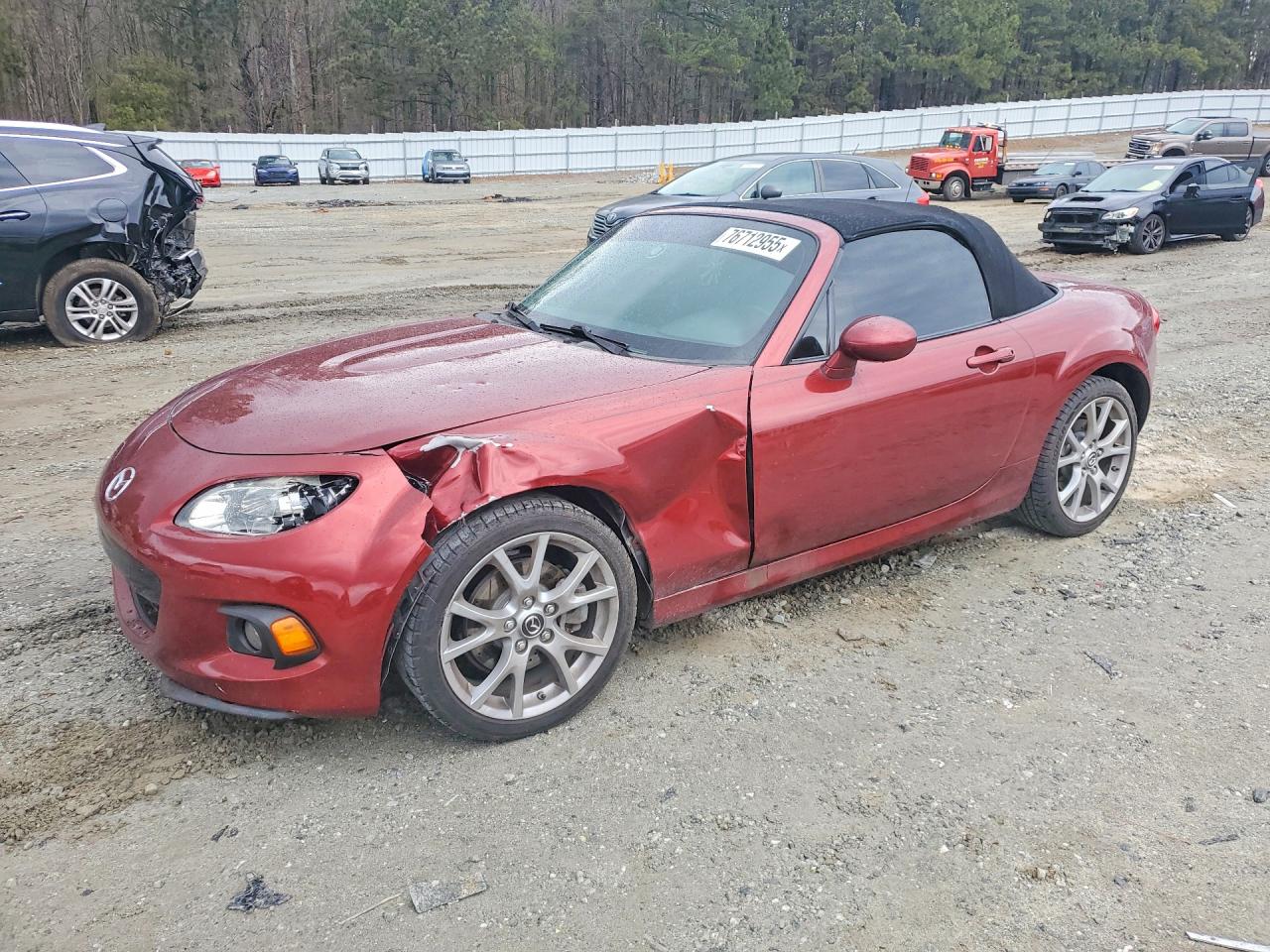 2013 Mazda MX-5 Miata Grand Touring, VIN JM1NC2NF6D0227852 — Front end