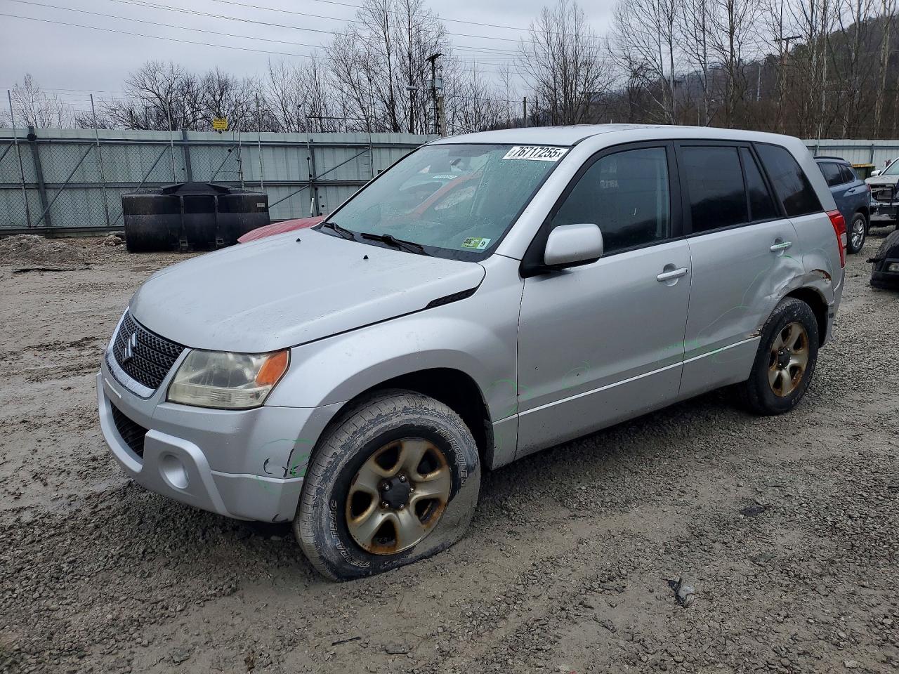 2011 Suzuki Grand Vitara Premium, VIN JS3TD0D28B4102978 — Rear end