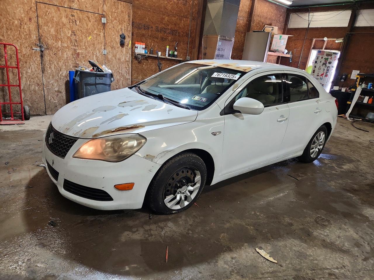 2010 Suzuki Kizashi S, VIN JS2RF9A13A6100454 — Auction photo 1 of 12