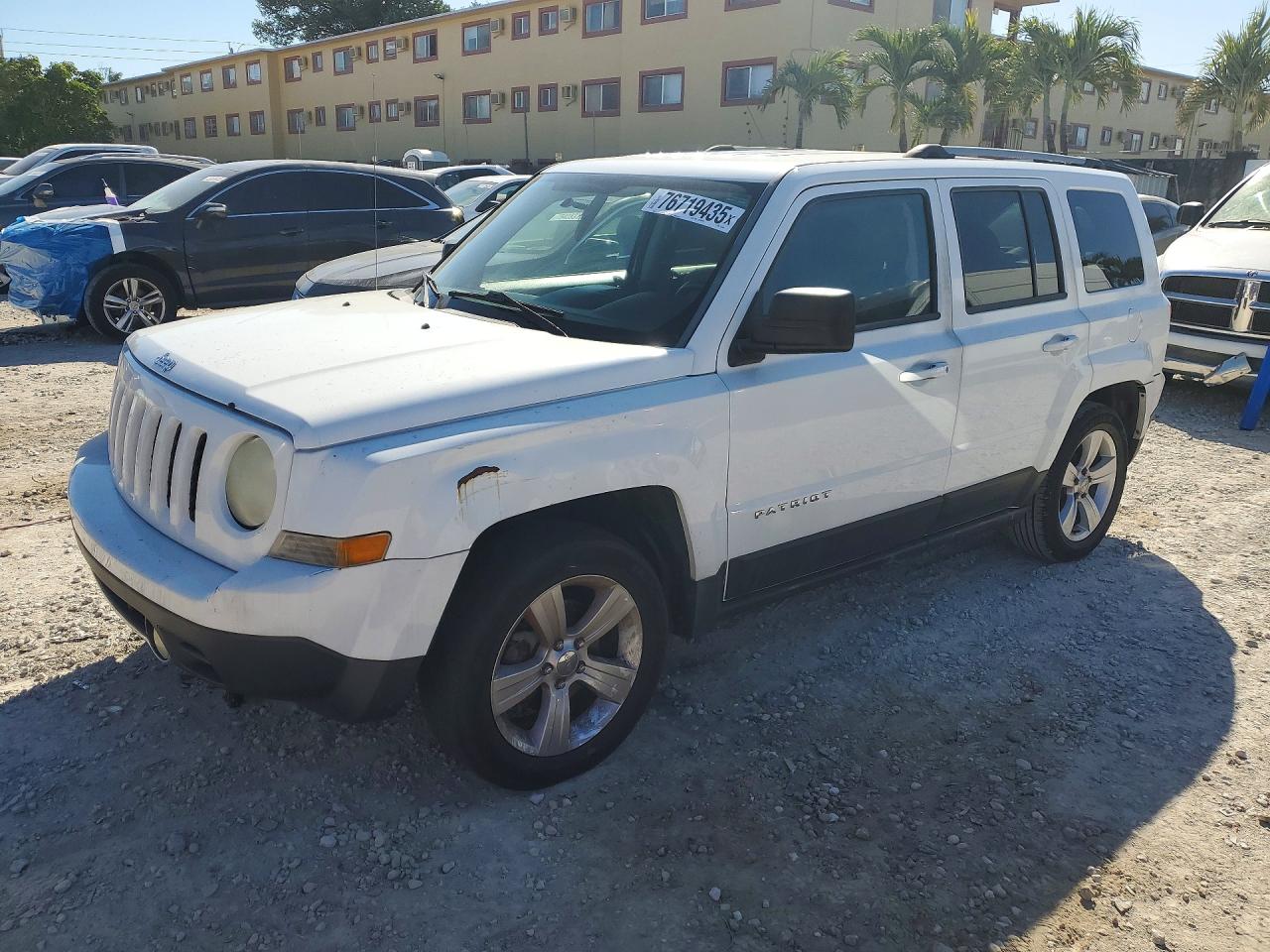 2014 Jeep Patriot Limited, VIN 1C4NJPCB3ED743101 — Side