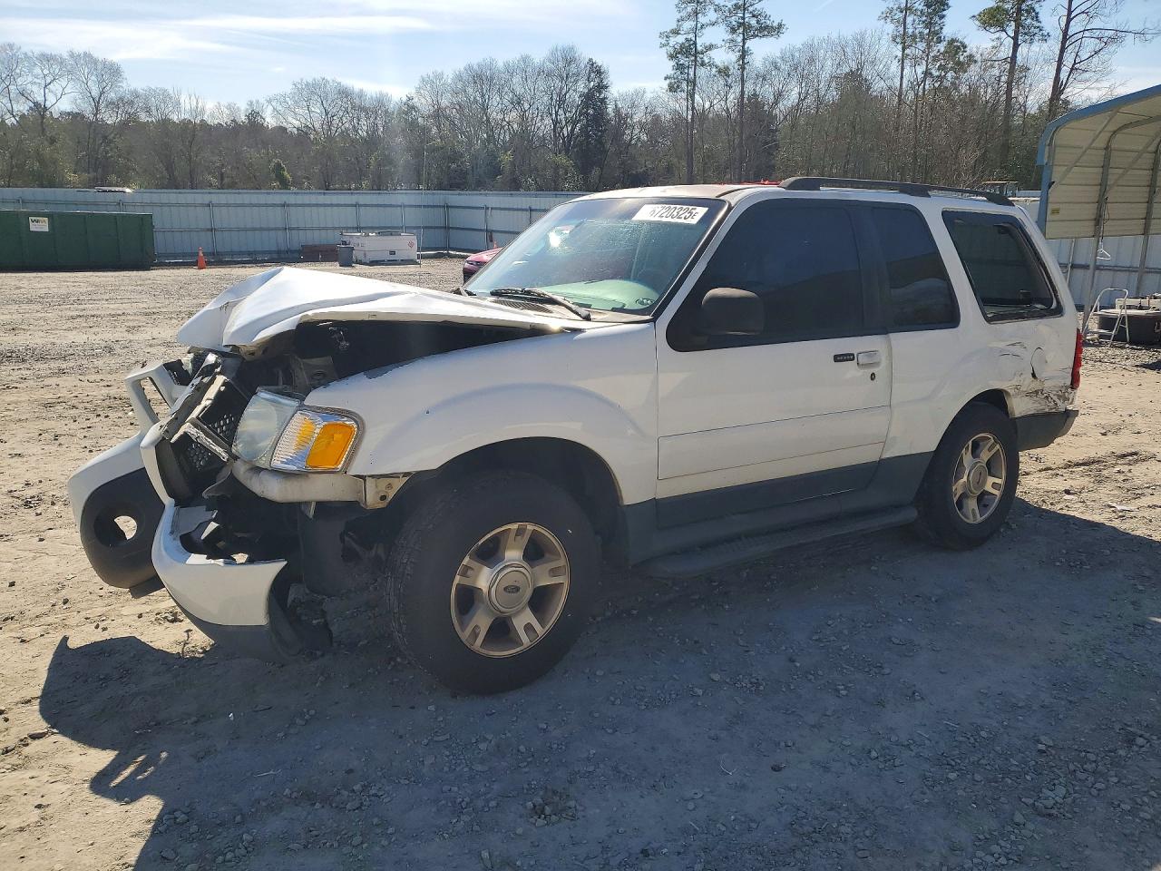 2003 Ford Explorer Sport XLS, VIN 1FMYU60E13UB87733 — Front end