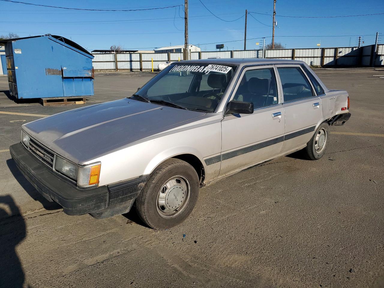 1985 Toyota Camry, VIN JT2SV12E6F0249400 — Rear end
