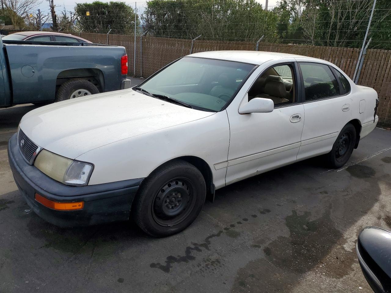 1997 Toyota Avalon XLS, VIN 4T1BF12B4VU151835 — Rear end