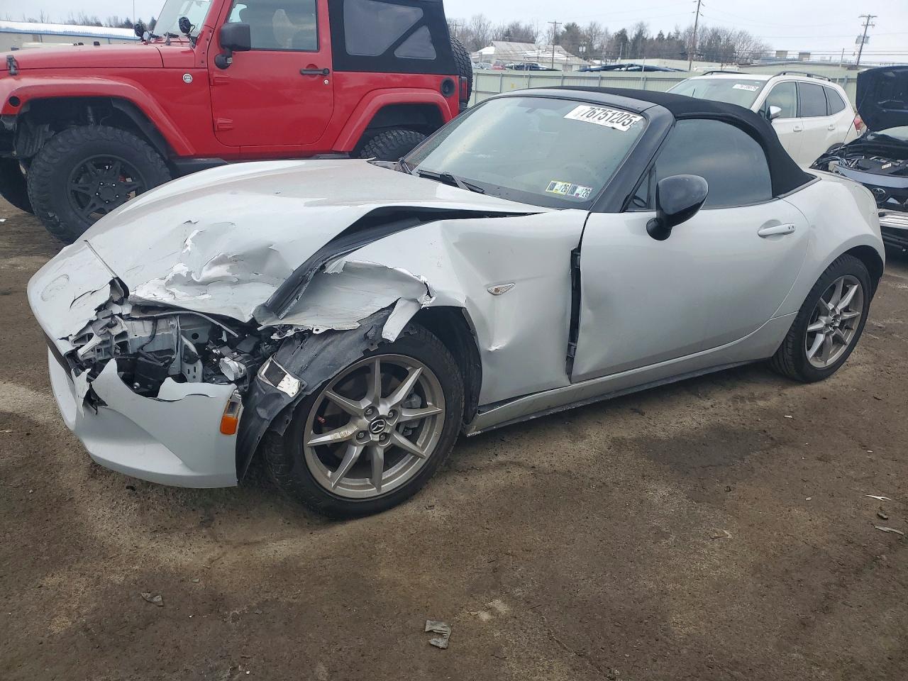 2016 Mazda MX-5 Miata Sport, VIN JM1NDAB74G0108352 — Front end