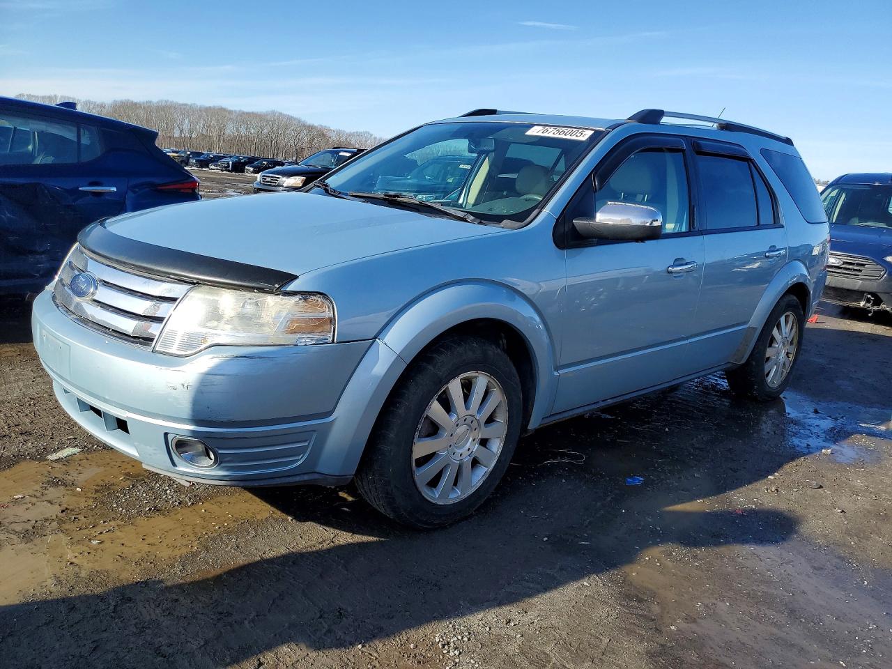2009 Ford Taurus X Limited, VIN 1FMDK03W89GA01750 — Front end
