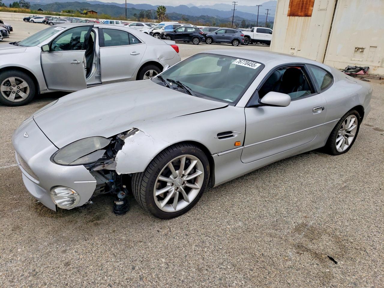 2002 Aston Martin DB7, VIN SCFAB22392K302641 — Перед