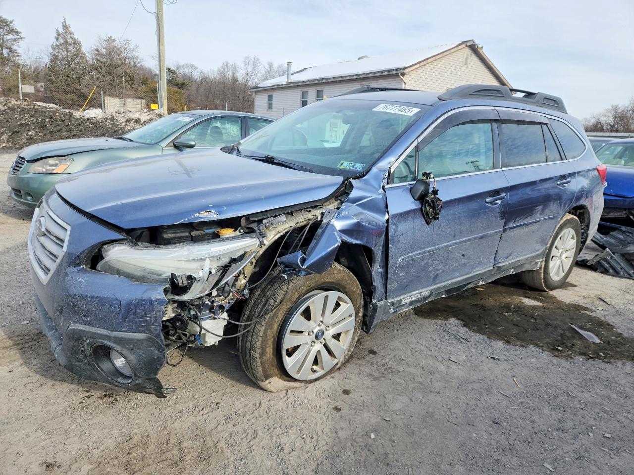 2016 Subaru Outback Premium, VIN 4S4BSACC5G3218132 — Front end