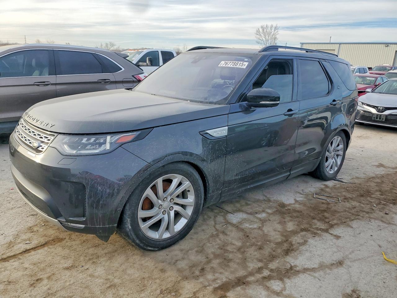 2018 Land Rover Discovery HSE, VIN SALRR2RK9JA054981 — Minor dents and scratches