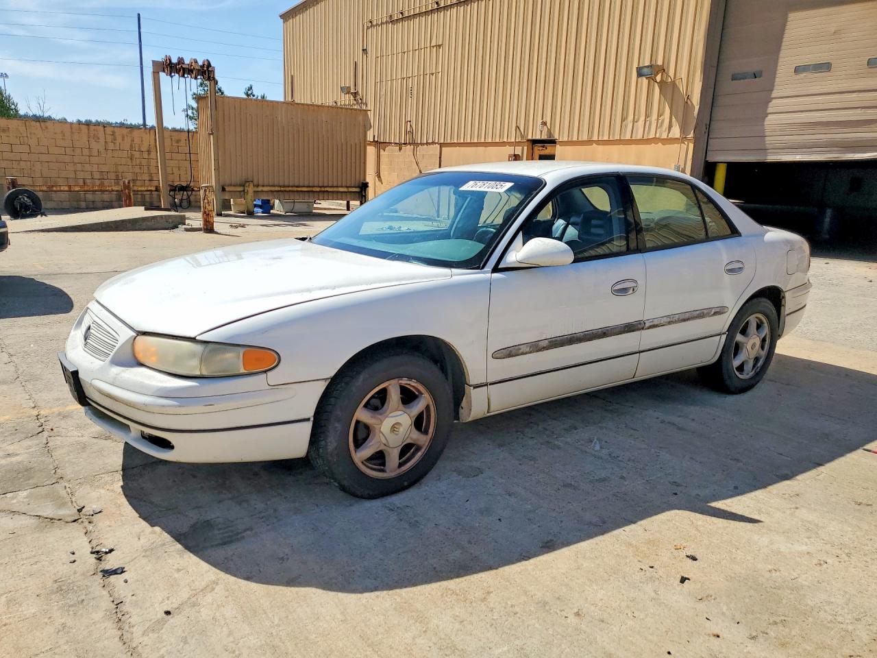 2004 Buick Regal LS, VIN 2G4WB52K441357297 — Side