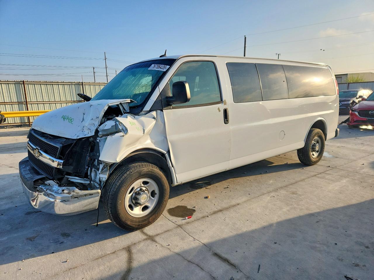 2011 Chevrolet Express Passenger 1LT, VIN 1GAZG1FG1B1182102 — Front end