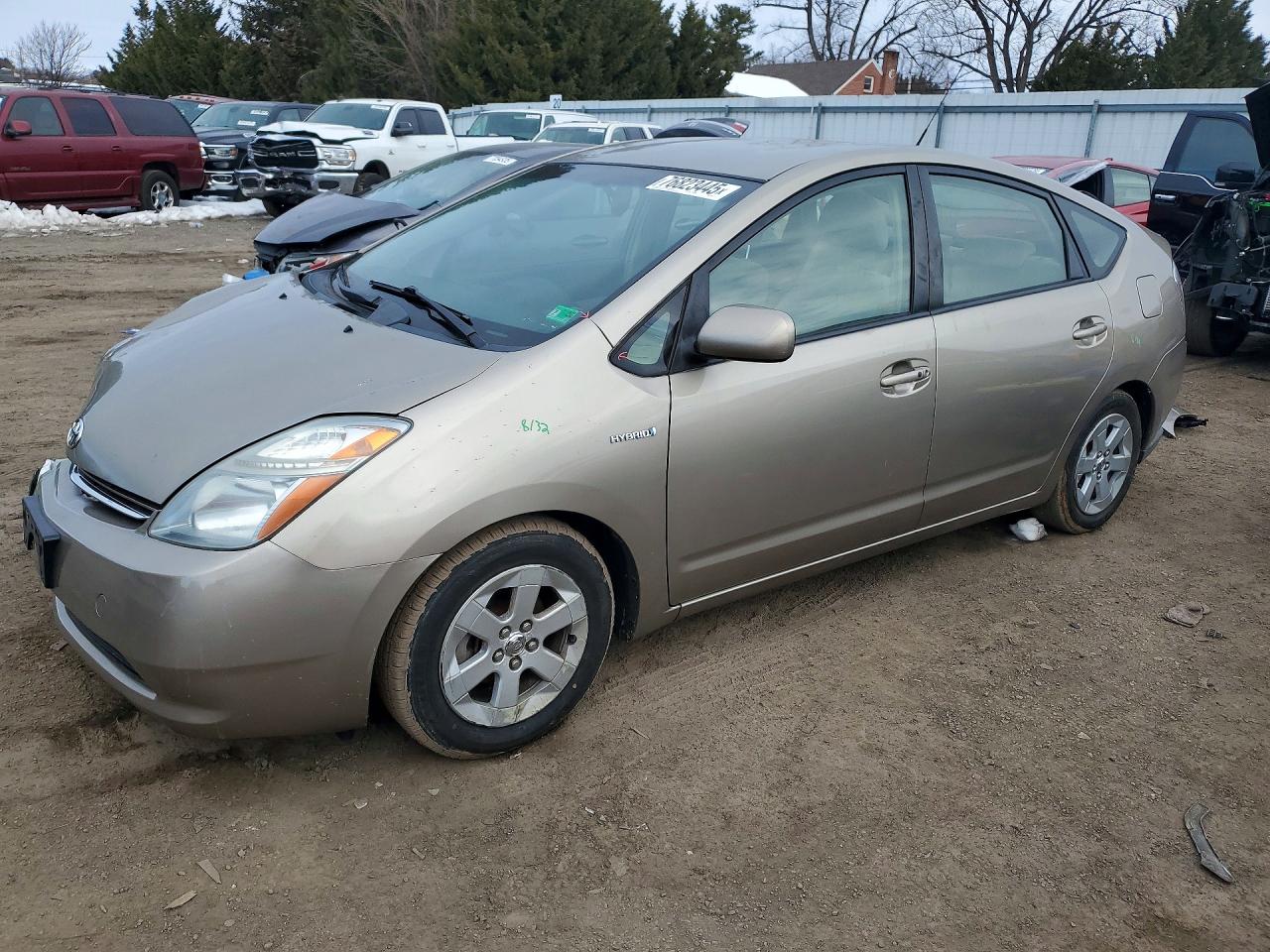 2007 Toyota Prius, VIN JTDKB20U077673812 — Front end