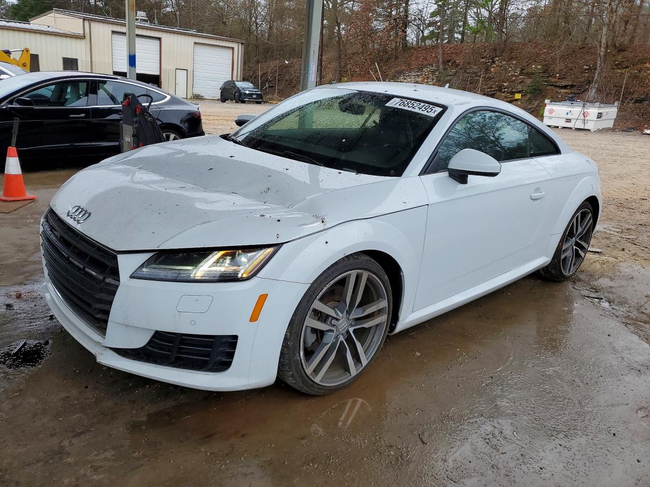 2016 Audi TT 2.0T, VIN TRUC5AFV7G1029187 — Перед