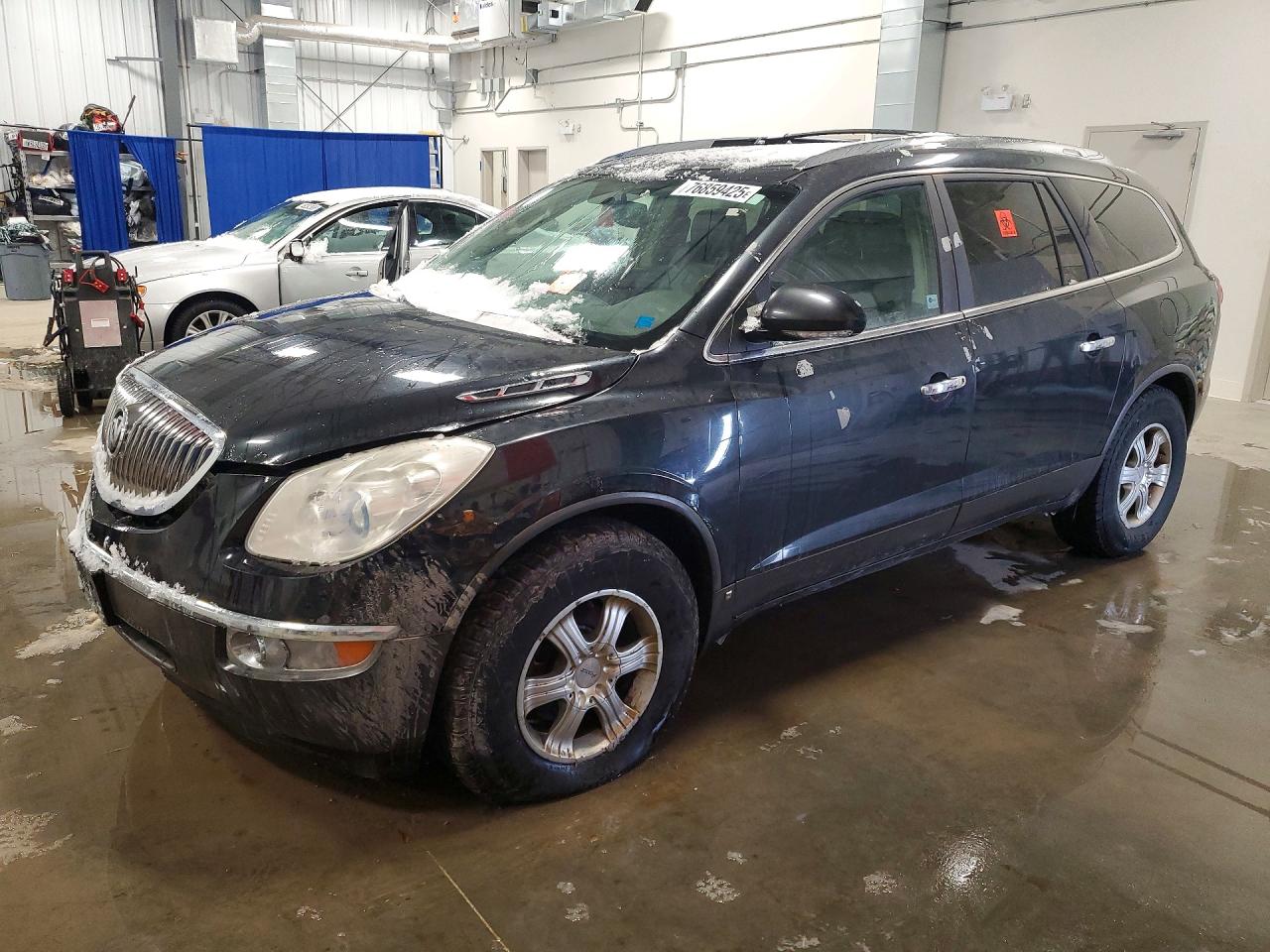 2010 Buick Enclave CXL 1XL, VIN 5GALVBEDXAJ202217 — Engine fire
