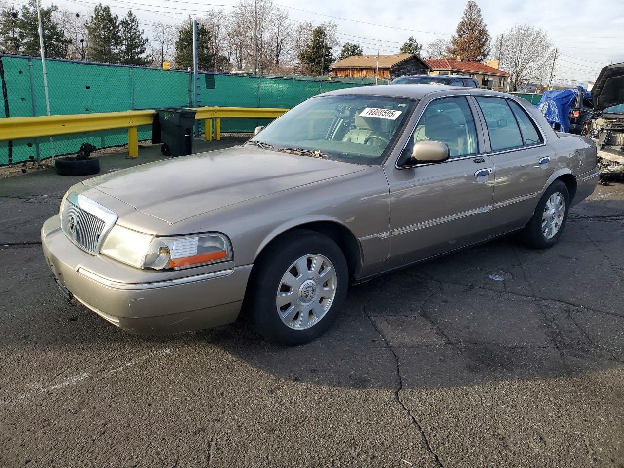 2003 Mercury Grand Marquis LS Premium, VIN 2MEFM75W53X710049 — Minor dents and scratches