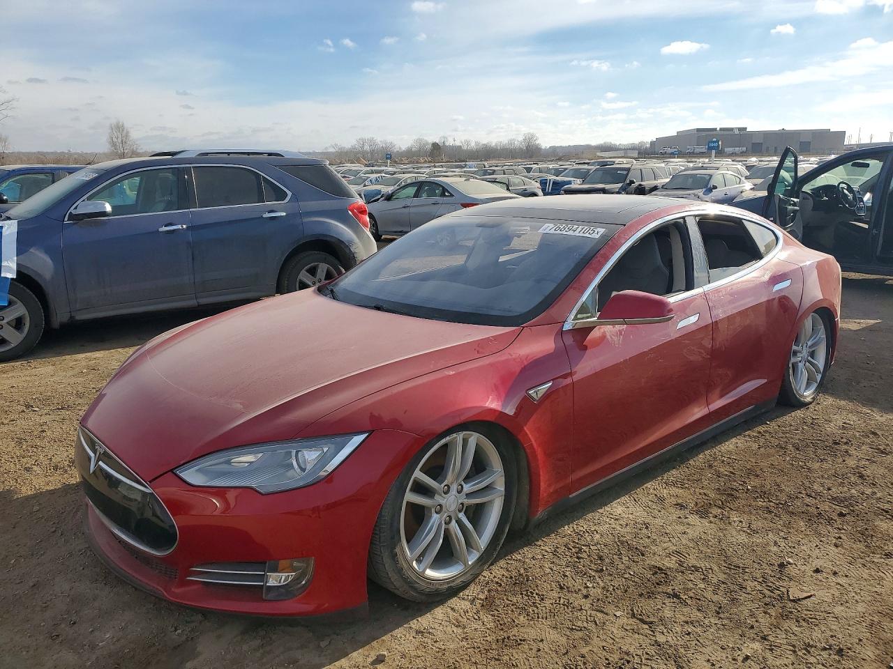 2013 Tesla Model S, VIN 5YJSA1CN4DFP21089 — Vandalism