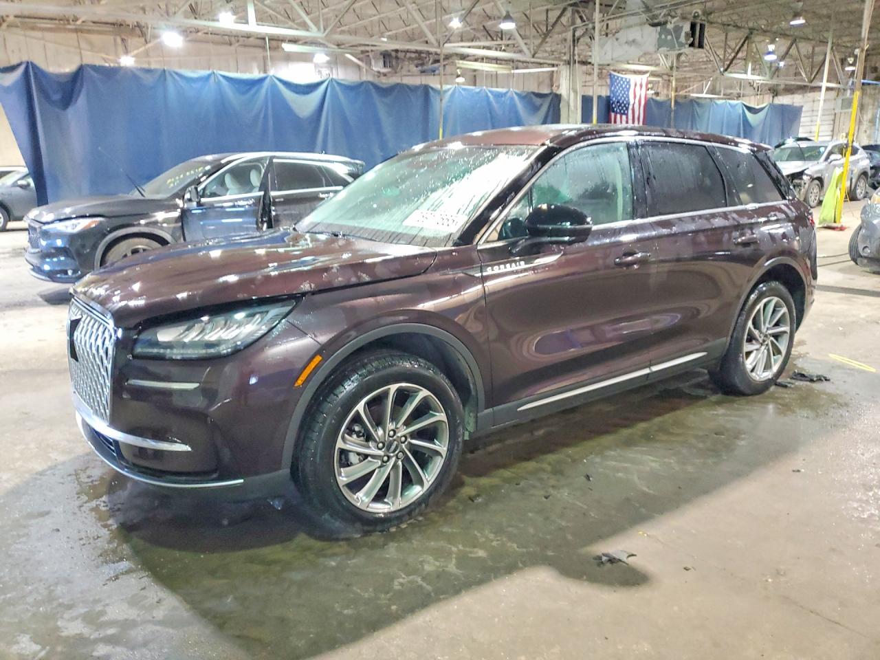 2023 Lincoln Corsair Standard, VIN 5LMCJ1DA2PUL08446 — Front end