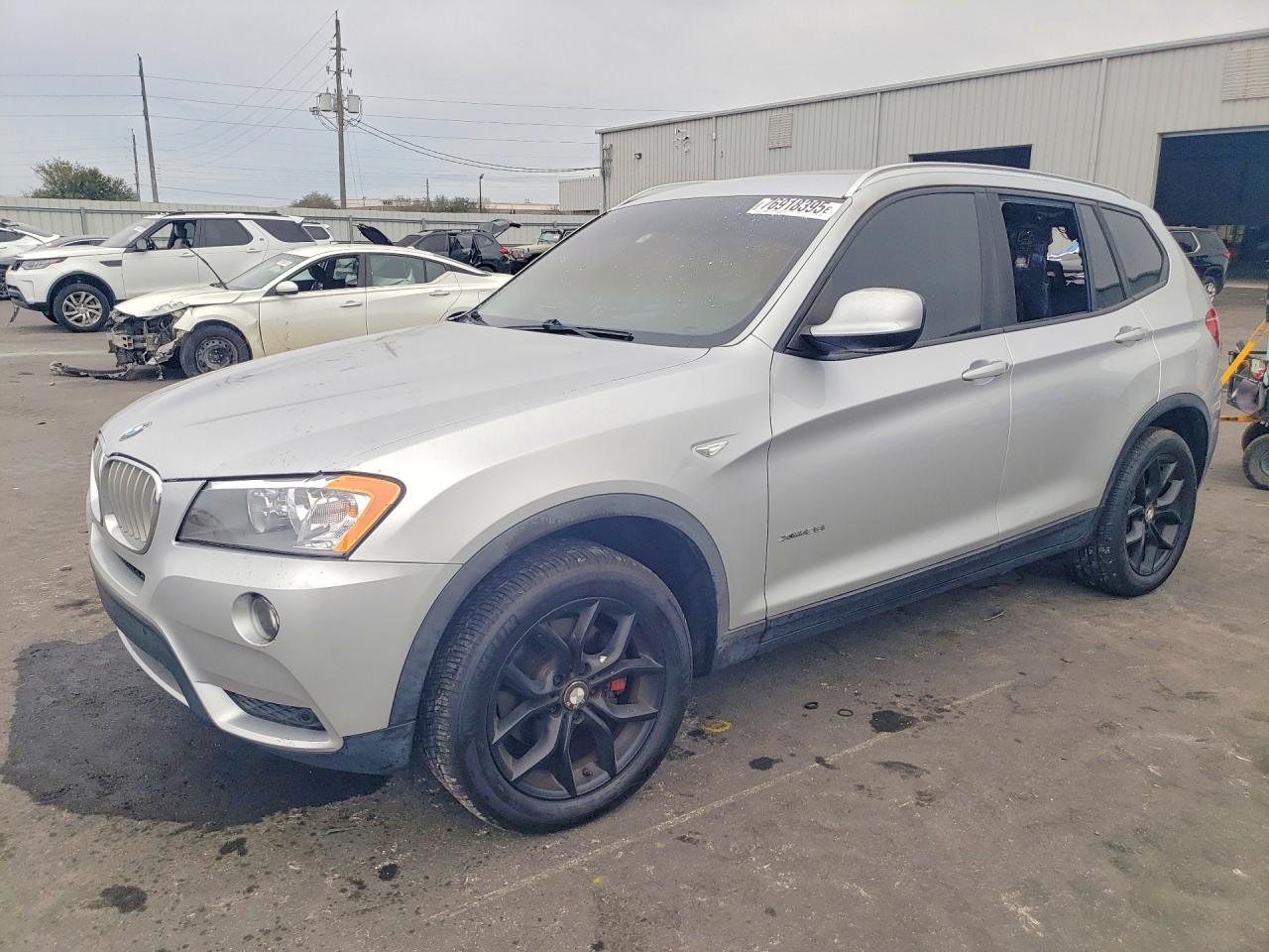 2013 BMW X3 xDrive28i, VIN 5UXWX9C51D0D00526 — Пожар в салоне