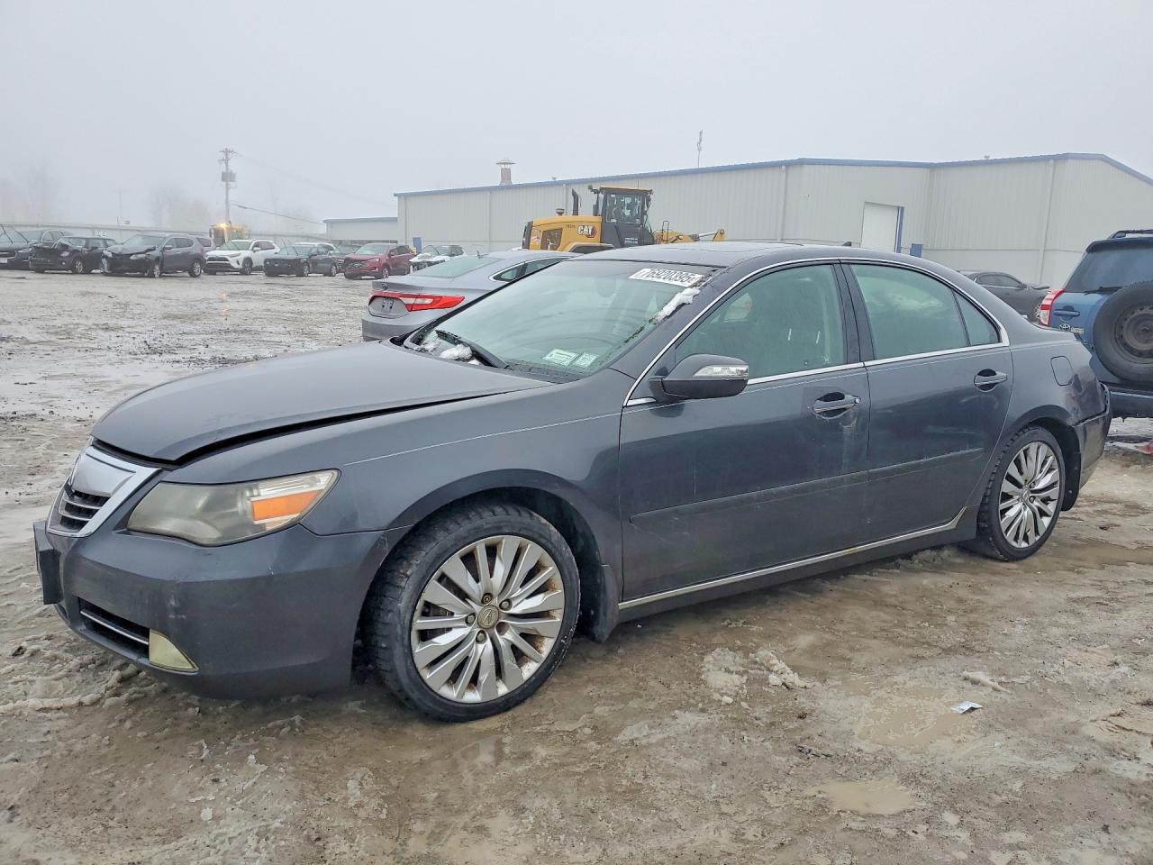 2011 Acura RL Technology, VIN JH4KB2F67BC000099 — Rear end