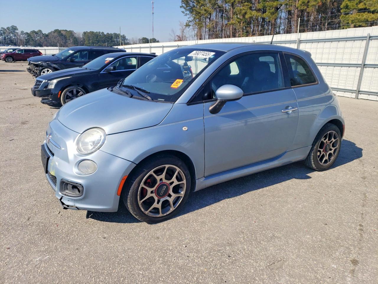 2015 FIAT 500 Sport, VIN 3C3CFFBR5FT537103 — Side