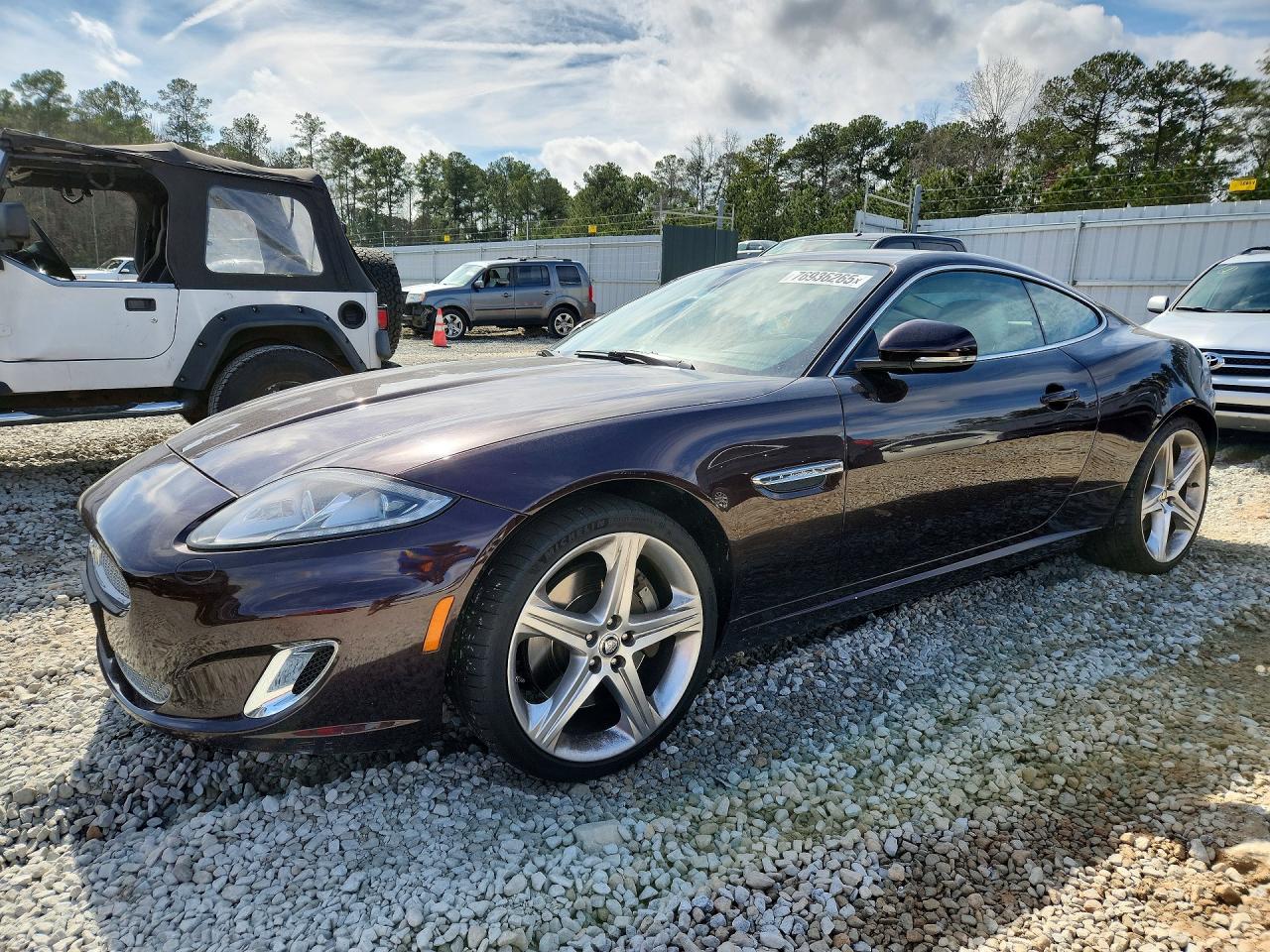 2012 Jaguar XK, VIN SAJWA4FB5CLB48448 — Minor dents and scratches