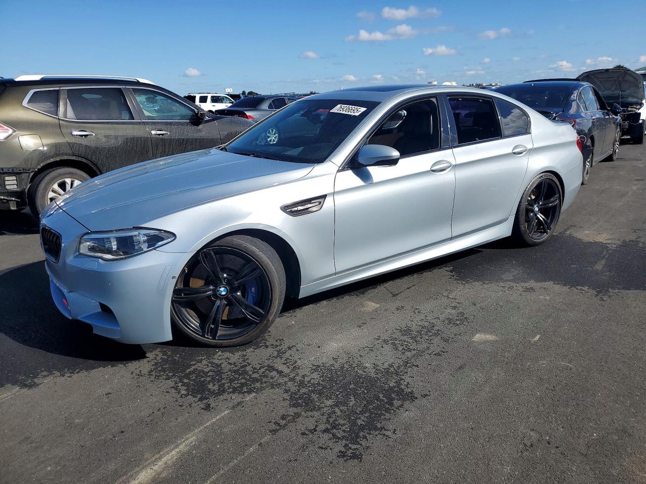 2015 BMW M5, VIN WBSFV9C50FD594879 — Механическое
