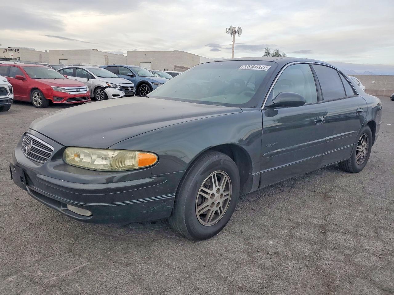 2000 Buick Regal LS, VIN 2G4WB55K4Y1321286 — Вандализм