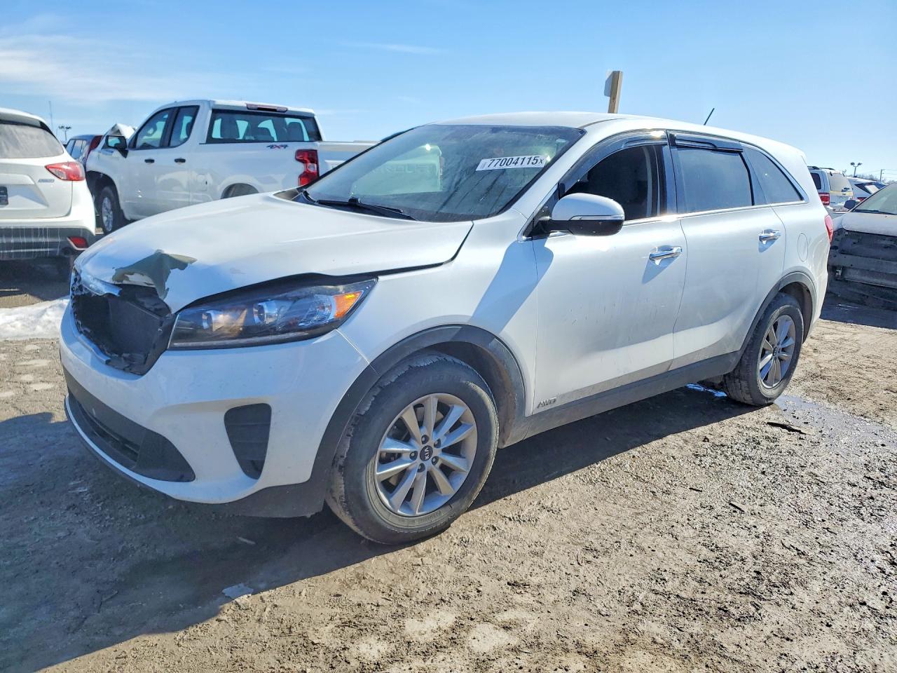 2019 Kia Sorento LX, VIN 5XYPGDA30KG500148 — Front end