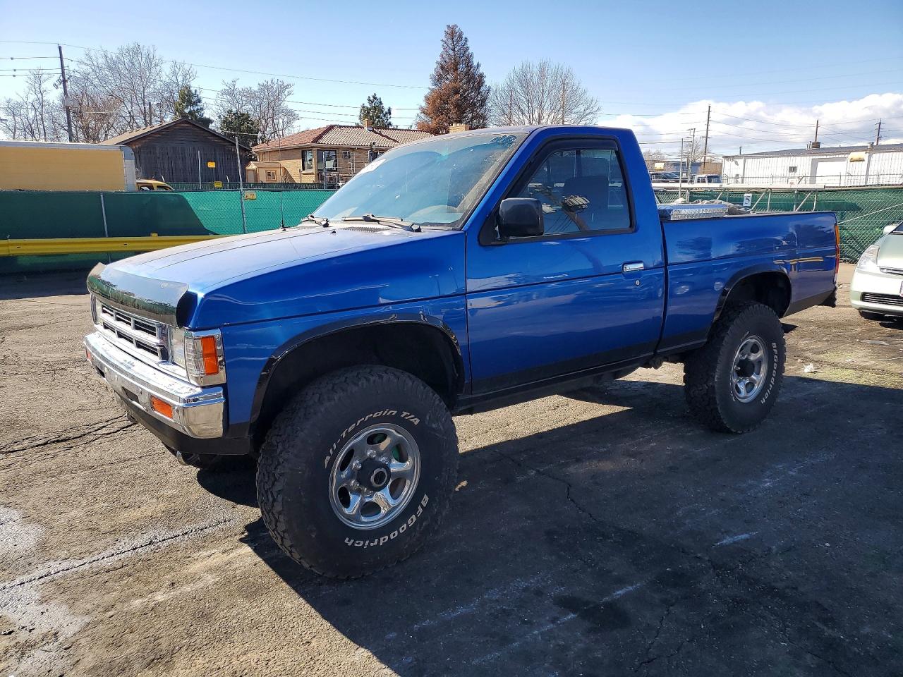 1992 Nissan Frontier XE, VIN 1N6SD11Y8NC371062 — Minor dents and scratches
