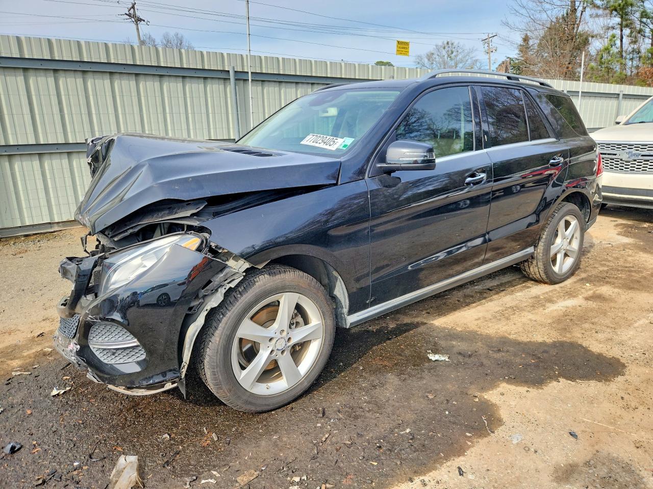 2016 Mercedes-Benz GLE 350, VIN 4JGDA5JB2GA650914 — Front end