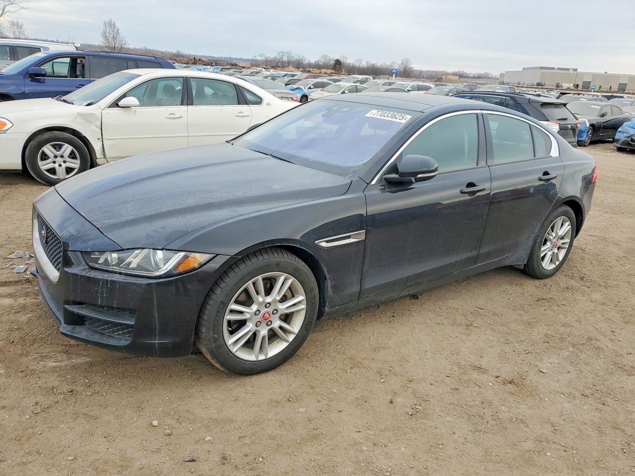 2018 Jaguar XE 25t Premium, VIN SAJAJ4FX4JCP27771 — Normal wear